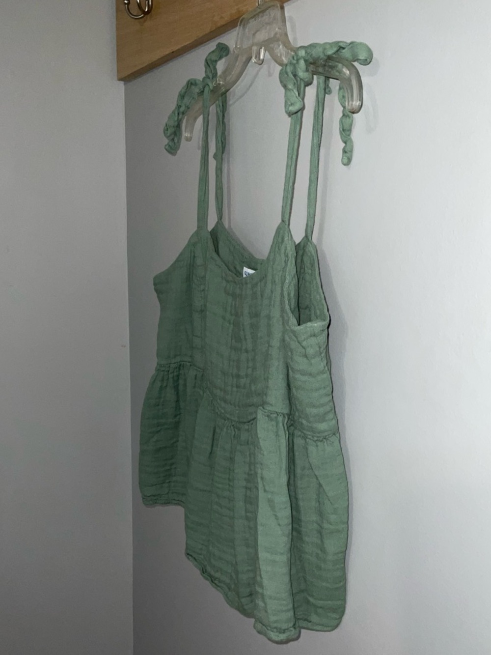 Old Navy Olive Green Tie-Strap Crinkle Cotton Peplum Camisole Top Large - Picture 2 of 7